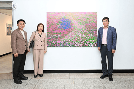 한성우 (주)지테크인터내셔날 대표, 의정부시에 미술 소장품 기증